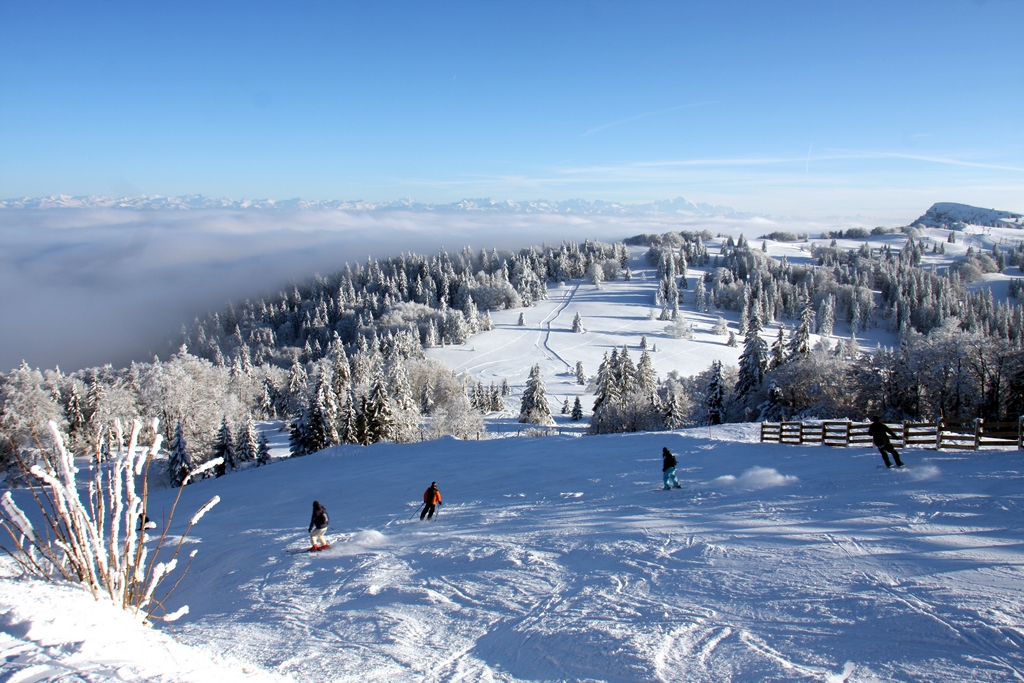 Piste_sommet__vue_sur_le_Mont_d_Or_Sophie_COUSIN__3_.jpg